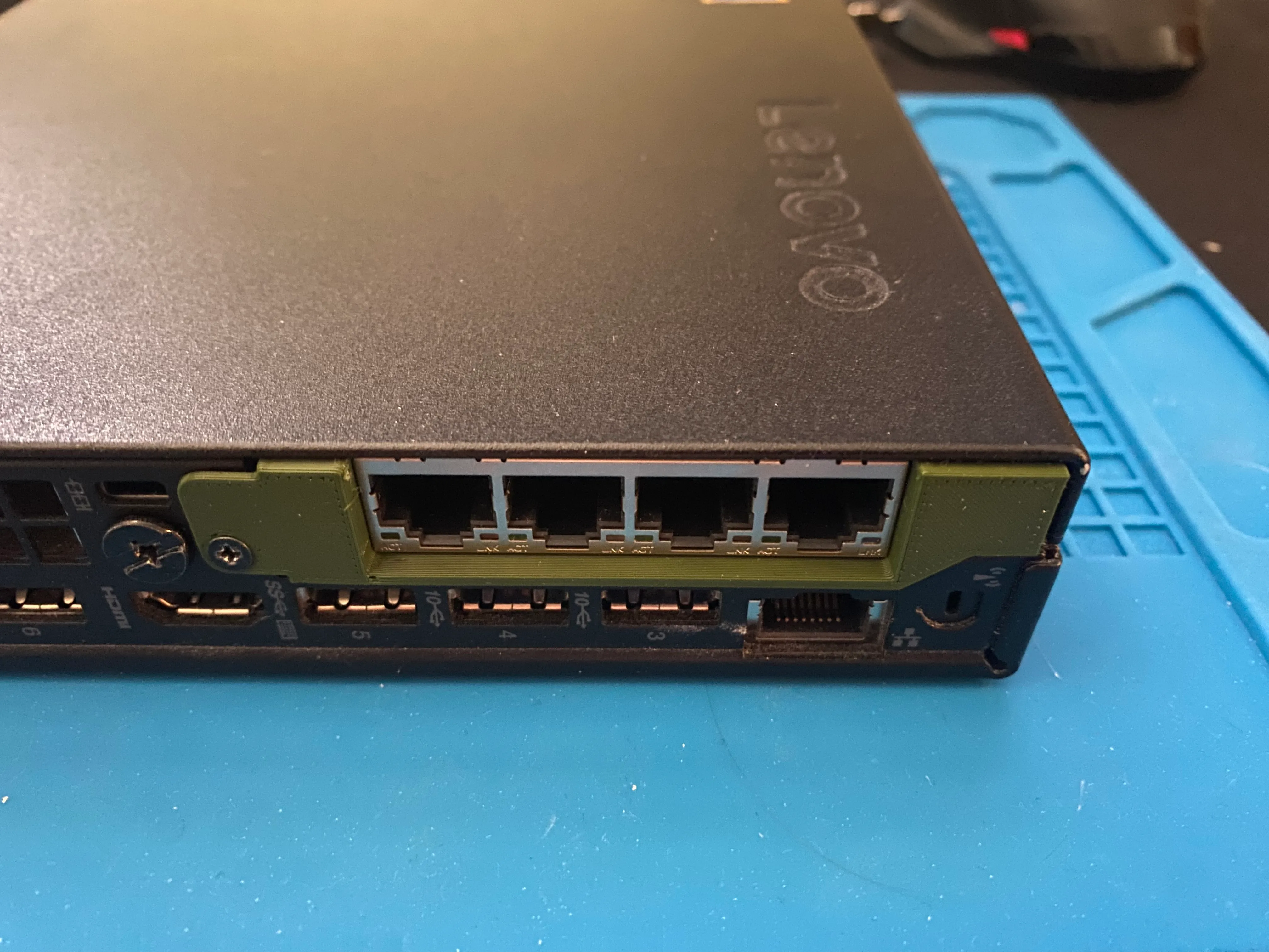 Chassis lid secure with card installed