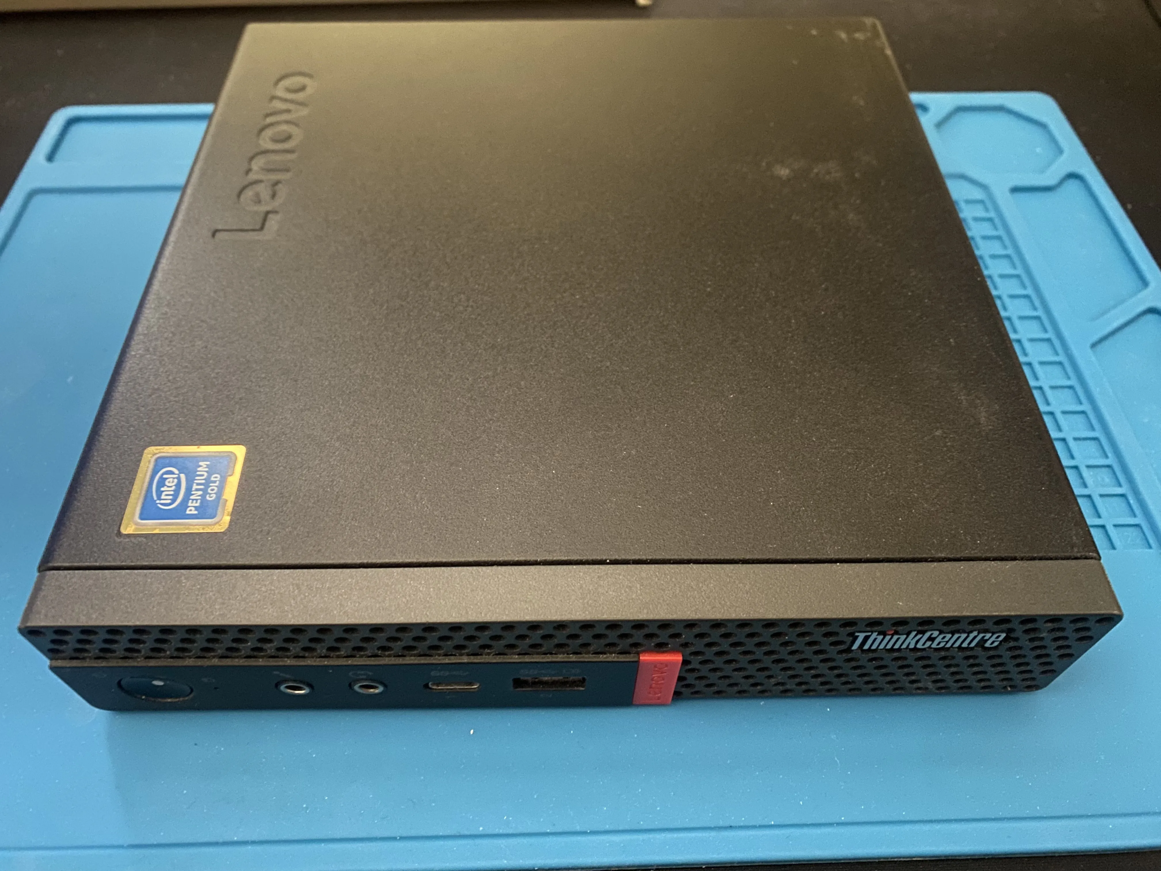 Lenovo 720q Exterior